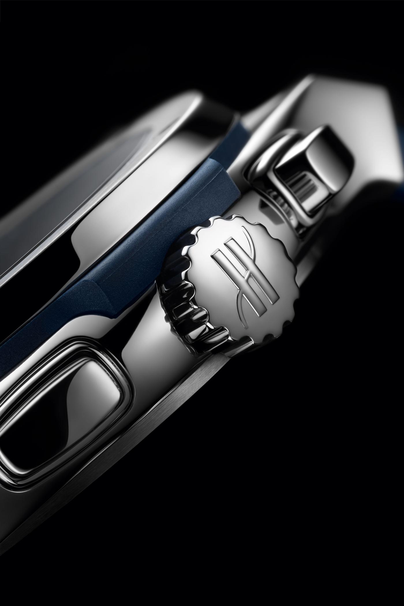 HUBLOT Chronograph Titanium Blue